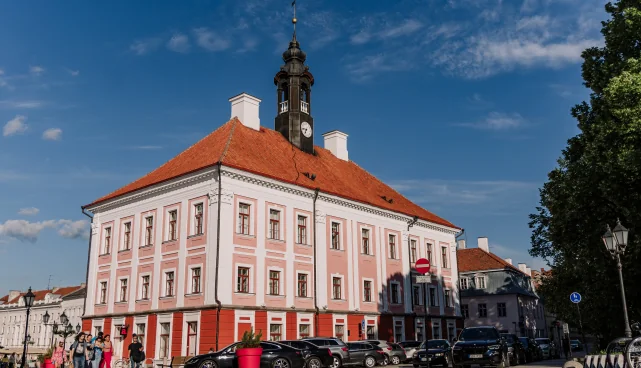 Tartu raekoja kellamäng saab septembris kaks erikava